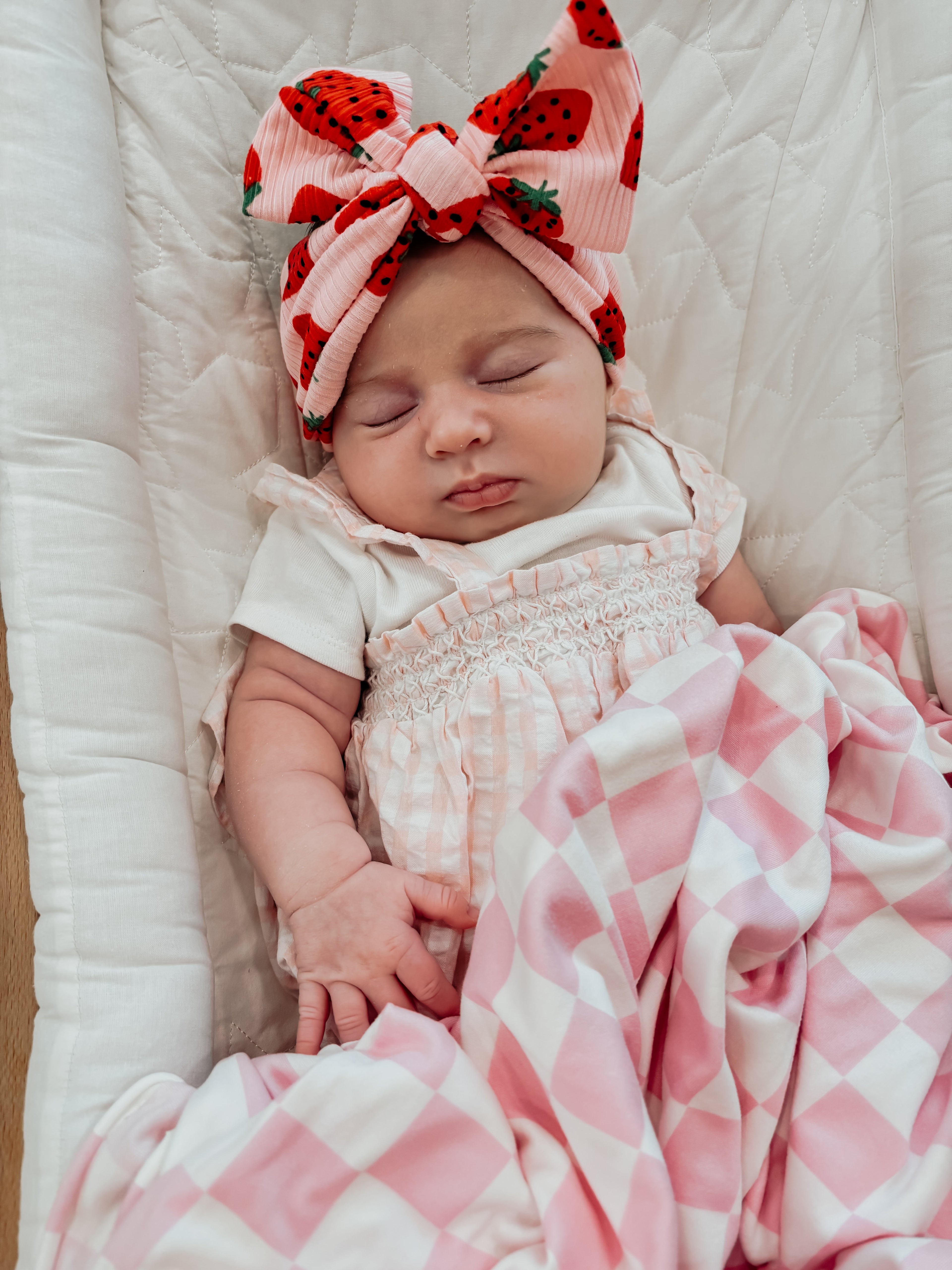 Sugar Pink & White Checkered Stretch Swaddle