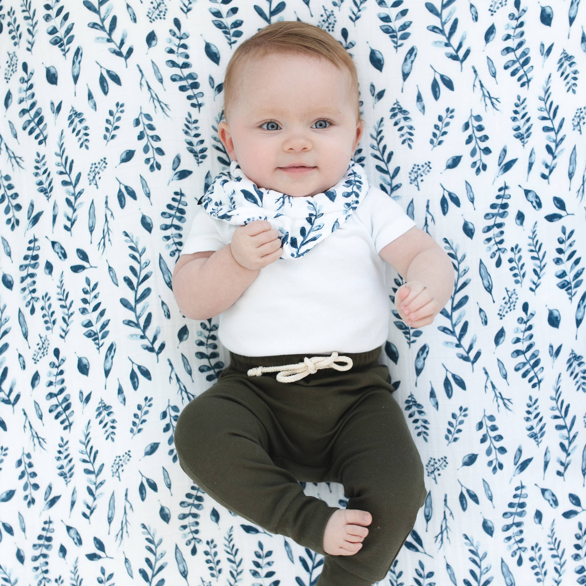 Blue Leaves Classic Muslin Crib Sheet