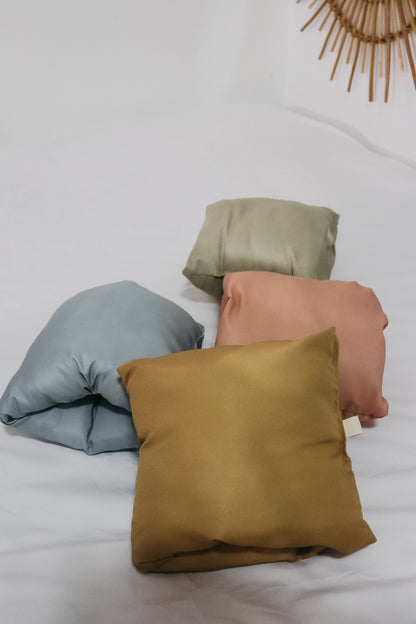 Meadow Wipeable Cradle Arm Pillow