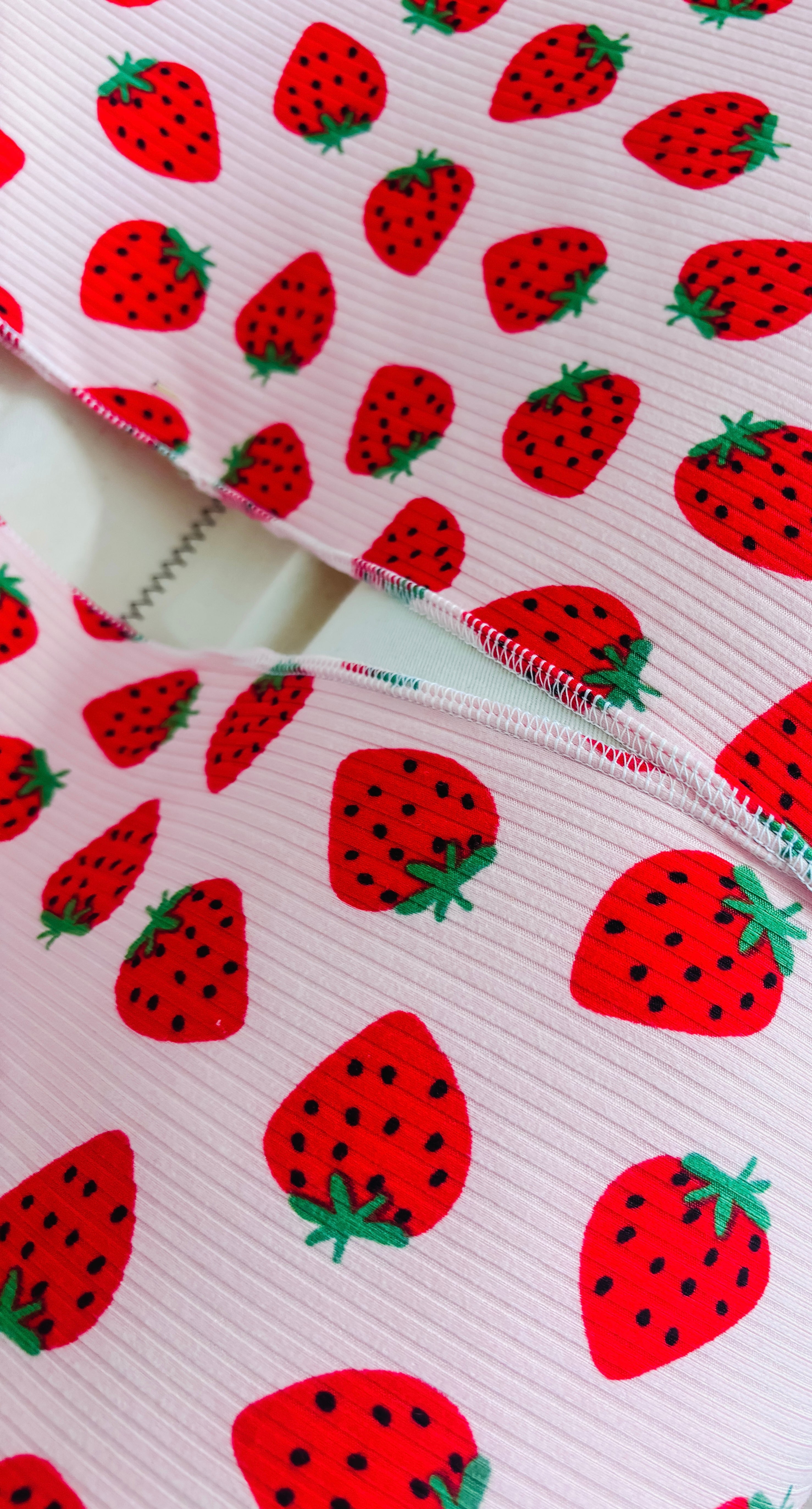 Strawberry Lounger Cover