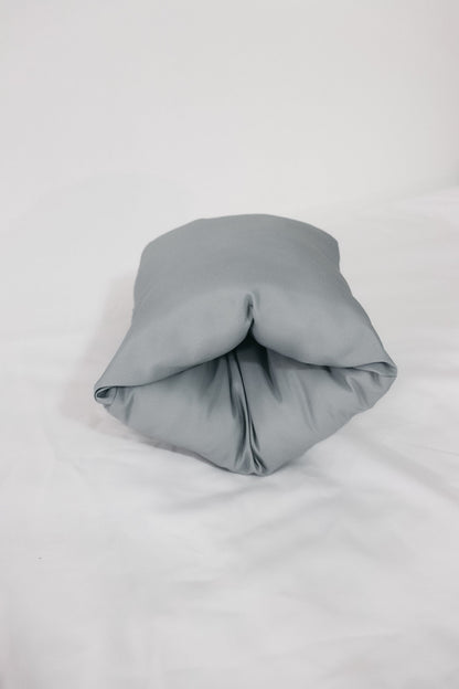 Lagoon Wipeable Cradle Arm Pillow